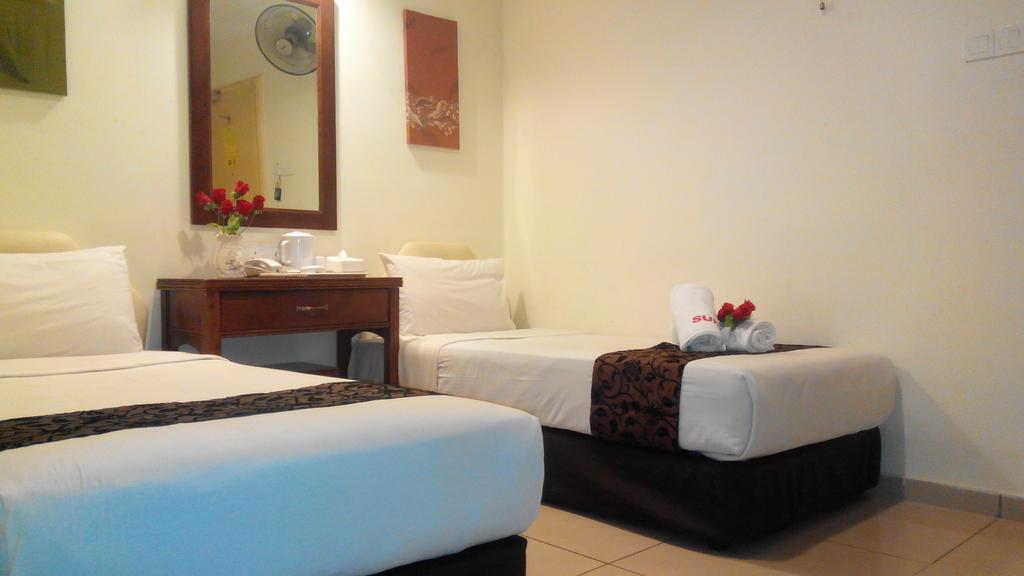 Sun Inns Hotel Kuala Selangor Exterior foto